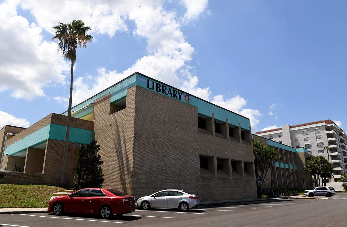 Manatee County FL officials are considering labeling LGBTQ and young adult books with labels and making parents sign children consent forms. The Manatee County Central Library is shown in this Bradenton Herald file photo.