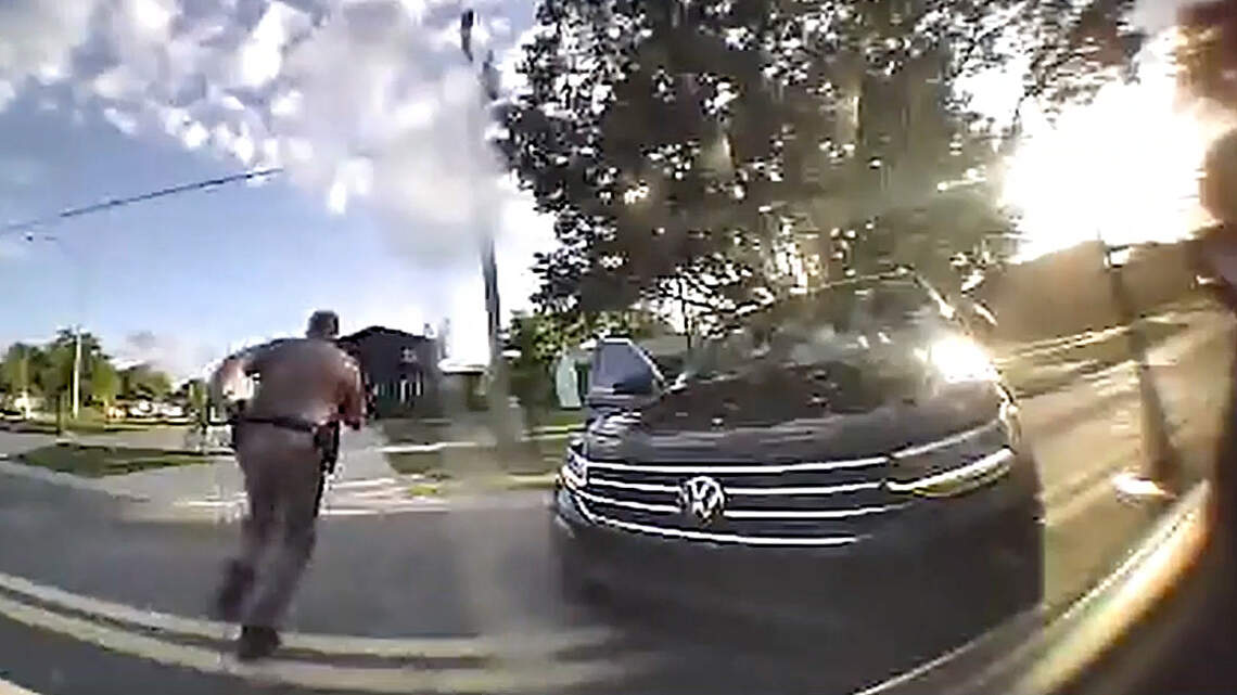 Driver leads cops on 111 mph chase on the Sunshine Skyway Bridge. See video