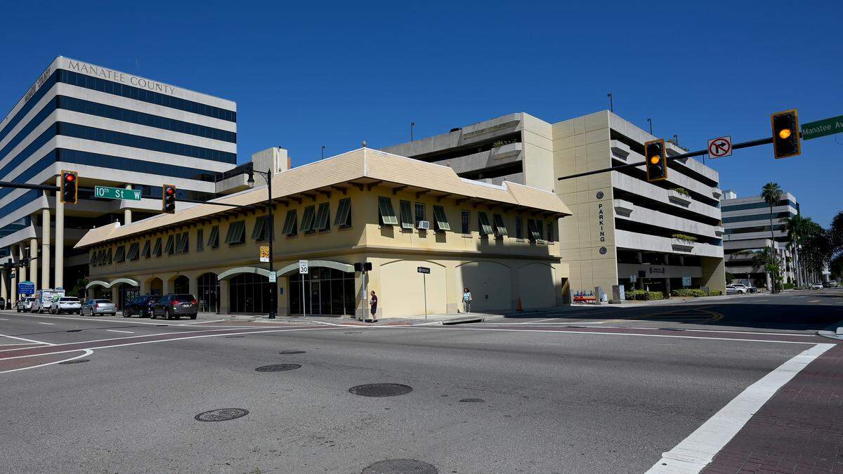 Manatee County is accepting proposals to develop some of its properties on Manatee Avenue including the aging parking garage. According to the invitation to negotiate, ideal projects could bring housing, a fitness center and/or a grocery store to downtown Bradenton.