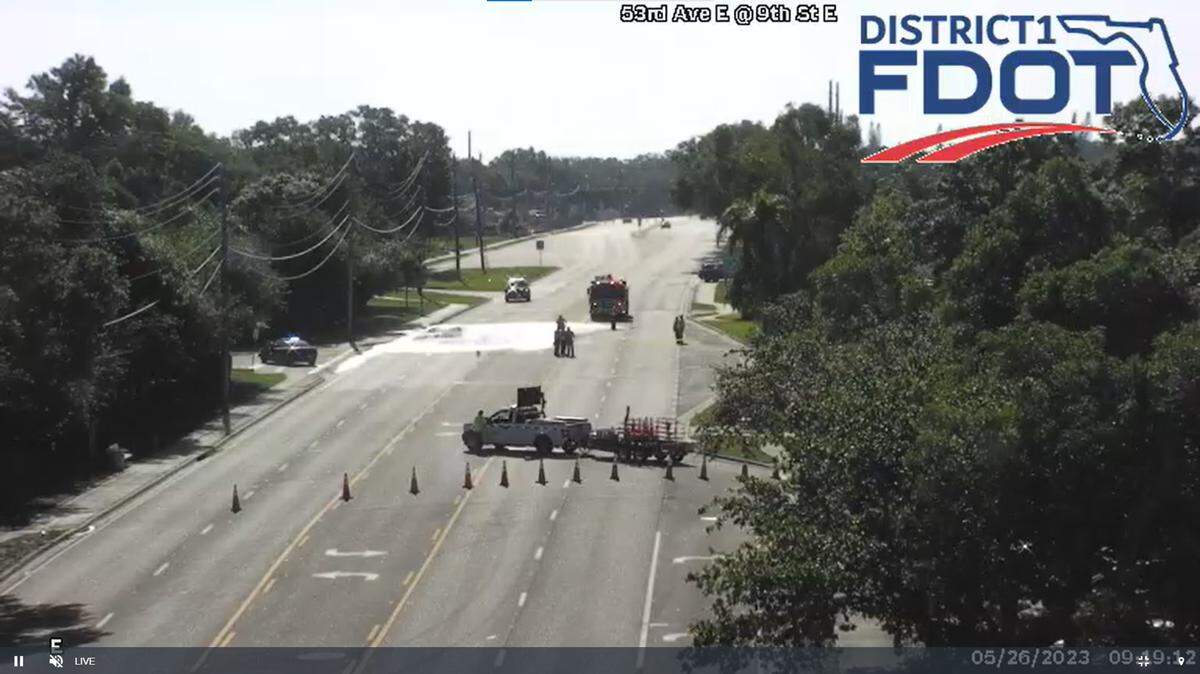 Smart Traffic video shows a roadblock set-up at 53rd Ave. E. and 9th St. E. in Bradenton following a fatal crash on May 26, 2023.