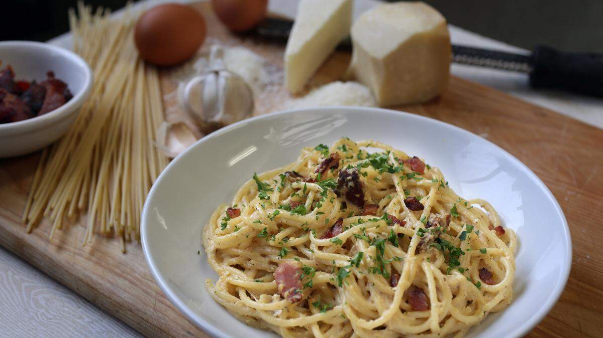 Spaghetti alla carbonara comes together quickly, but it can be tricky, calling for a certain technique -- and the right ingredients. (Jessica J. Trevino/Detroit Free Press/TNS)