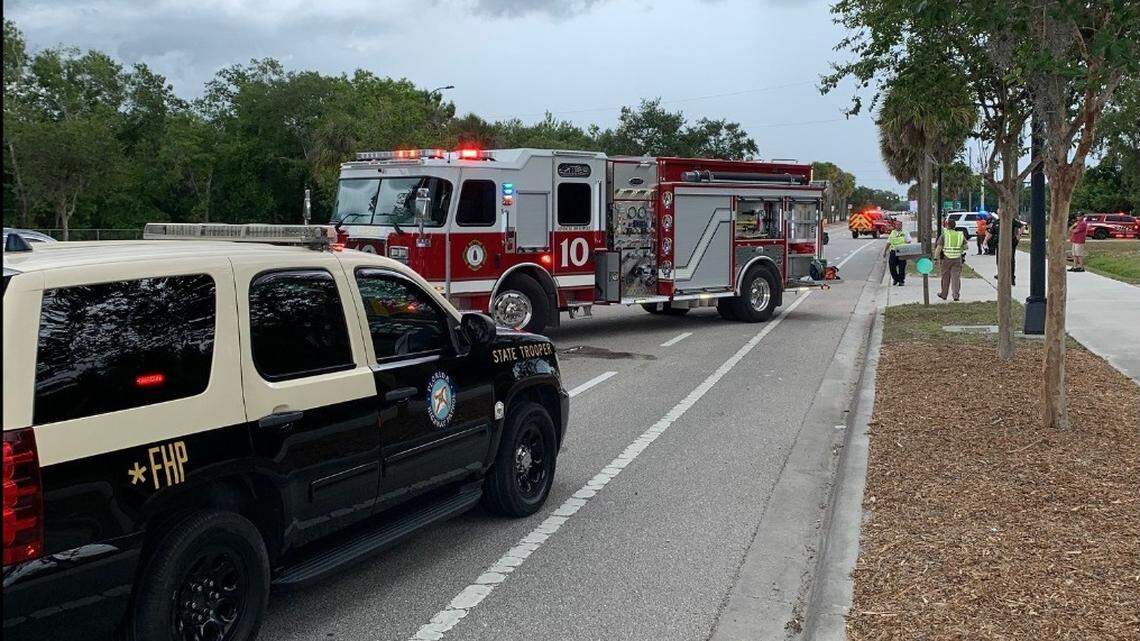 Fatal crash between 18-wheelers closes part of Fruitville Road in Sarasota, deputies say