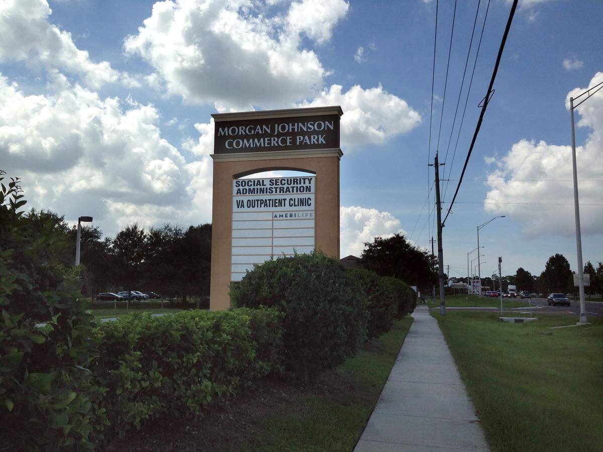 The Bradenton VAClinic is located in Morgan Johnson Commere Park