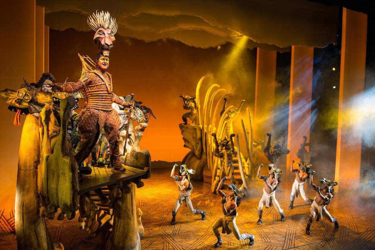 Spencer Plachy as Scar in The Lion King North American Tour.