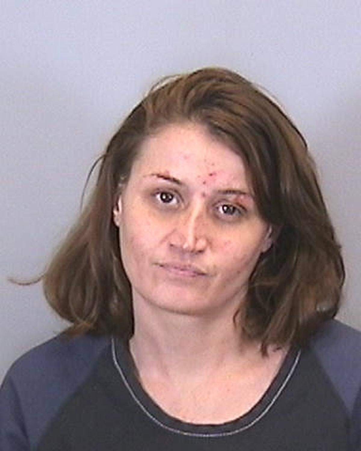 Nataly Dougherty, possession of drugs without a prescription, use or possession of drug paraphernalia, $620 bond.