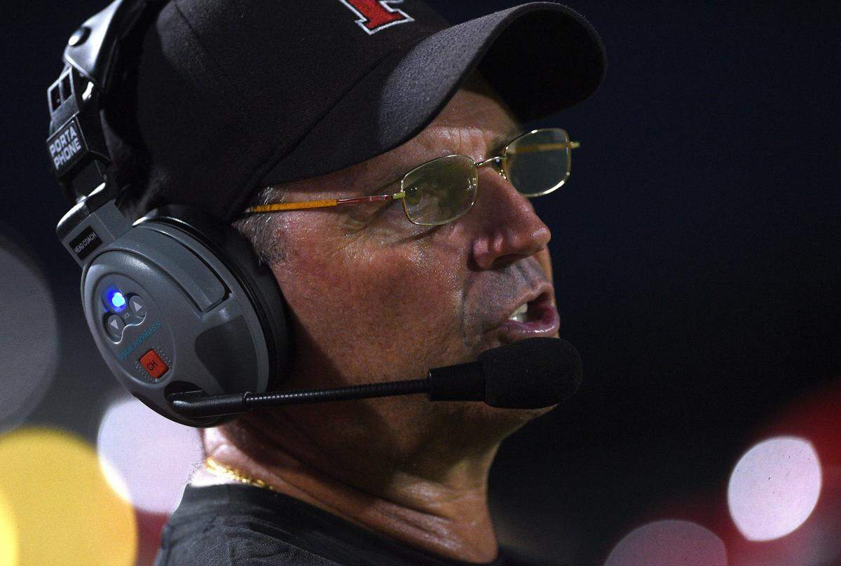 Palmetto coach Dave Marino welcomes back eight starters on offense in 2017.