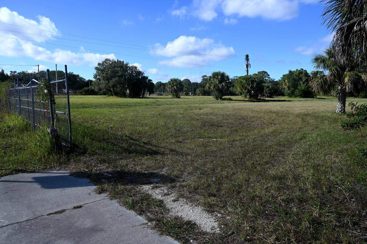 Property next door to Visible Men Academy where the school hopes to expand their campus on Friday, Nov. 17, 2023.