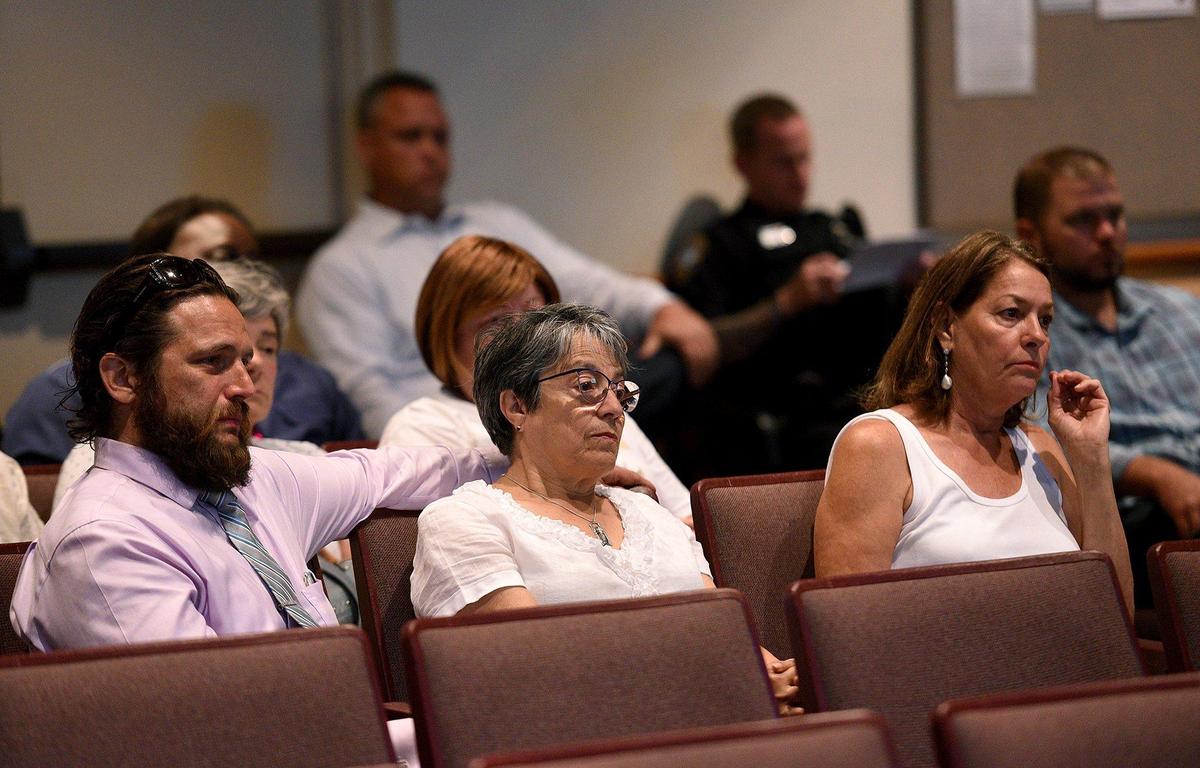 People listen during the Bradenton City Council meeting Wednesday, May 22.
