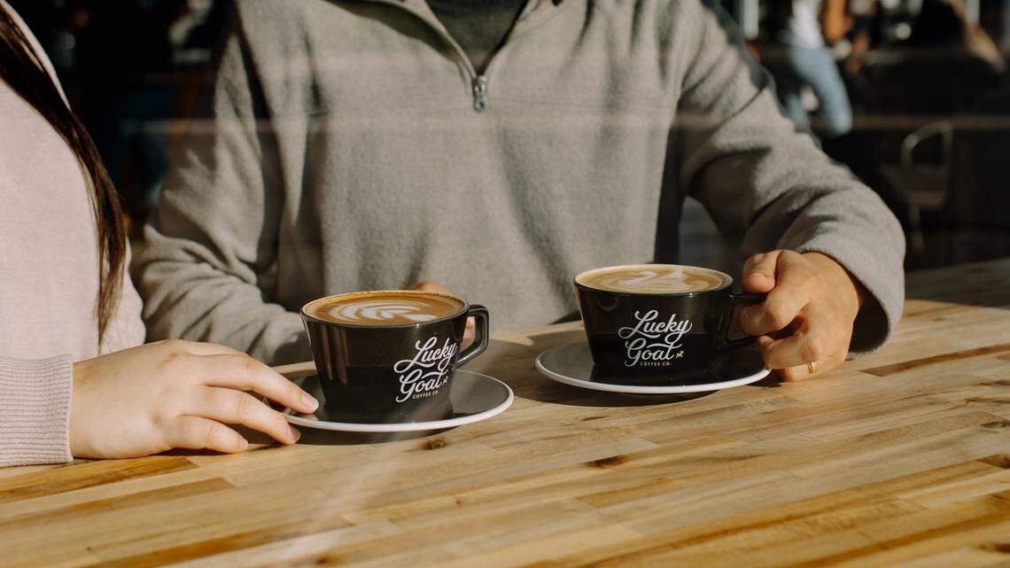 A Florida coffee chain will bring its signature drinks to Manatee with new store