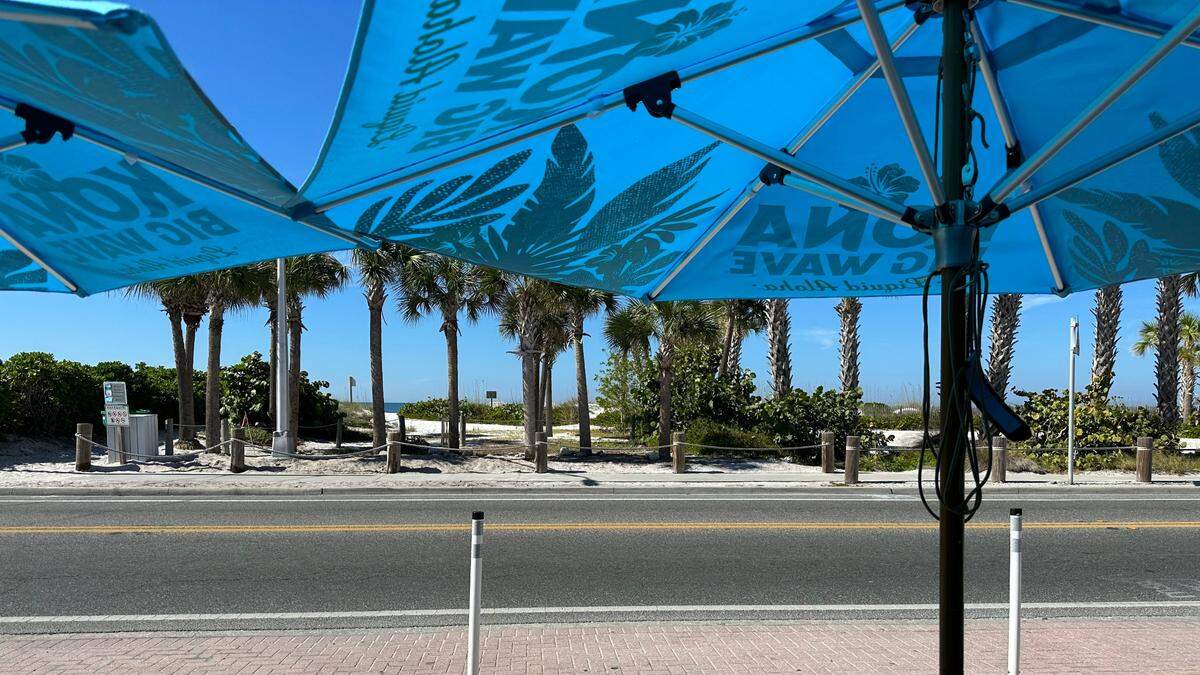 Guests at Wilder’s Slice of AMI, 103 Gulf Drive N., Bradenton Beach, may sit inside the dining room or take advantage of sidewalk seating facing onto beach dunes and the Gulf of Mexico.