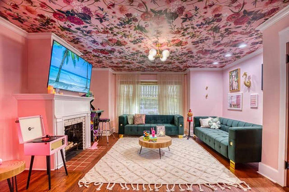 A luxury Airbnb home in West Bradenton is catching eyes with its bold decor after it was recently listed for sale.
