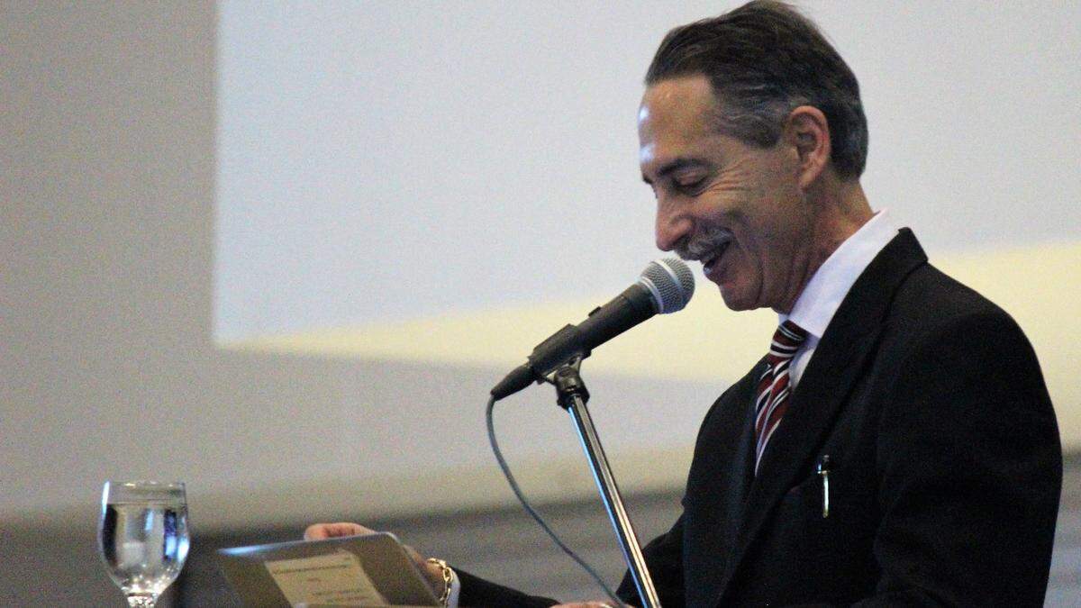 1/18/2019--Economist Hank Fishkind is shown presenting his economic forecast in person in 2019. Because of the COVID-19 pandemic, this year he addressed the Bradenton Area Economic Development Corporation on Zoom.