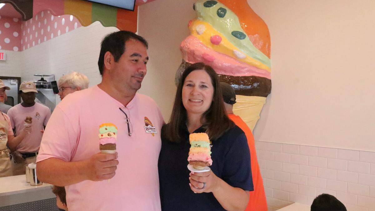 The Original Rainbow Cone opened this week in Bradenton’s Lockwood Commons shopping center at 4414 53rd Ave. E. Shown above are franchised owners David and Erica Campbell.