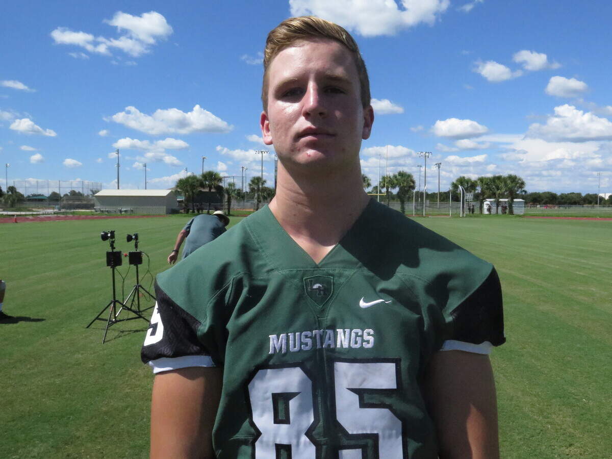Lakewood Ranch fullback Drake Theriot