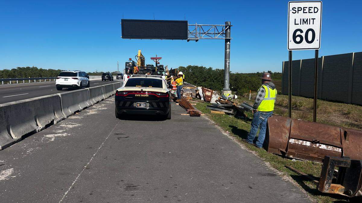 A construction zone on Interstate 75 near mile marker 222 in Manatee County, where Florida Highway Patrol troopers say a Bradenton woman attacked her co-worker during an argument Tuesday morning.
