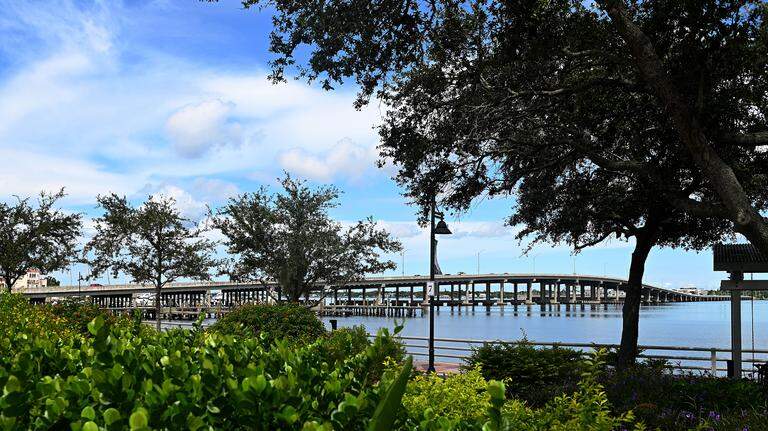City said a Bradenton Riverwalk park would close for a month. Plans have changed
