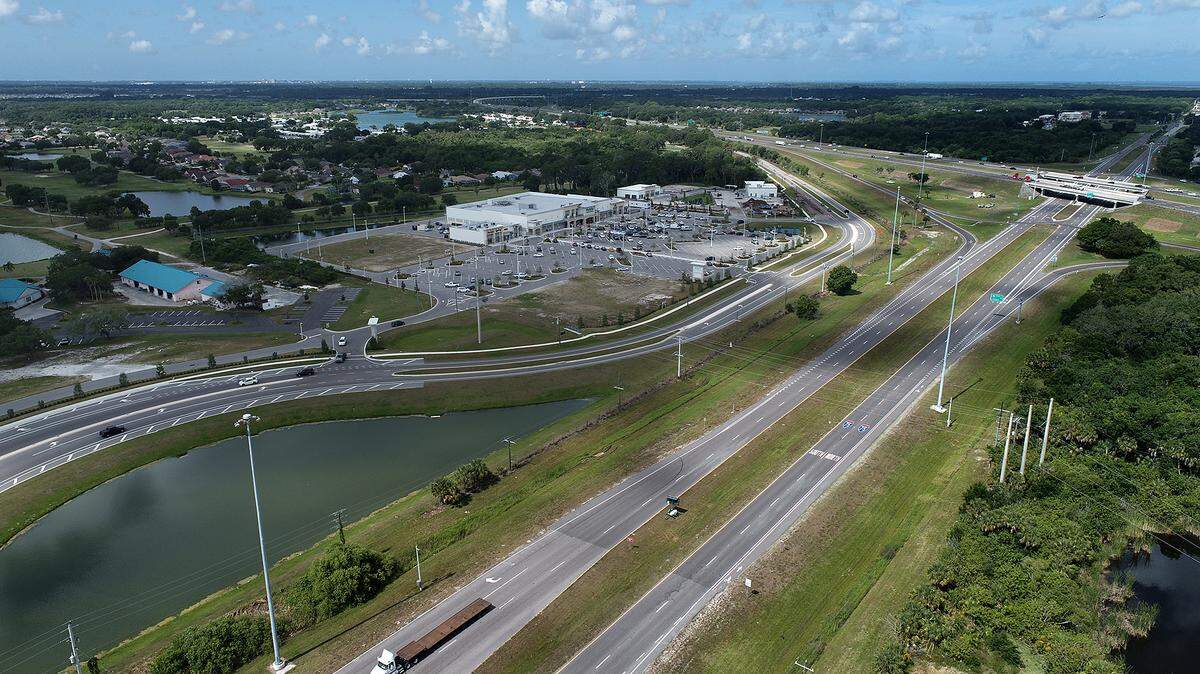 BayCare plans to build a hospital on the northeast corner of Moccasin Wallow Road and Interstate 75 (by the Publix at Gateway Commons).