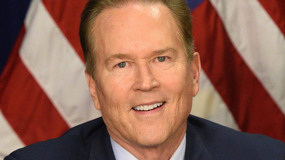 Incumbent U.S. Representative for District 16 Vern Buchanan.