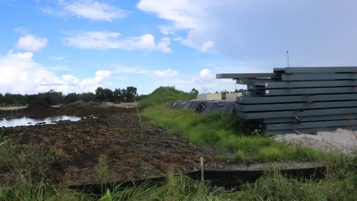 Commercial real estate firm LandMark Group Companies has broken ground on a 427,000-square-foot-development on 40 acres in unincorporated Palmetto, shown Sept. 13, 2022. The project at 830 17th St. E. is named Palmetto Industrial Park and is expected to be completed in late 2023.