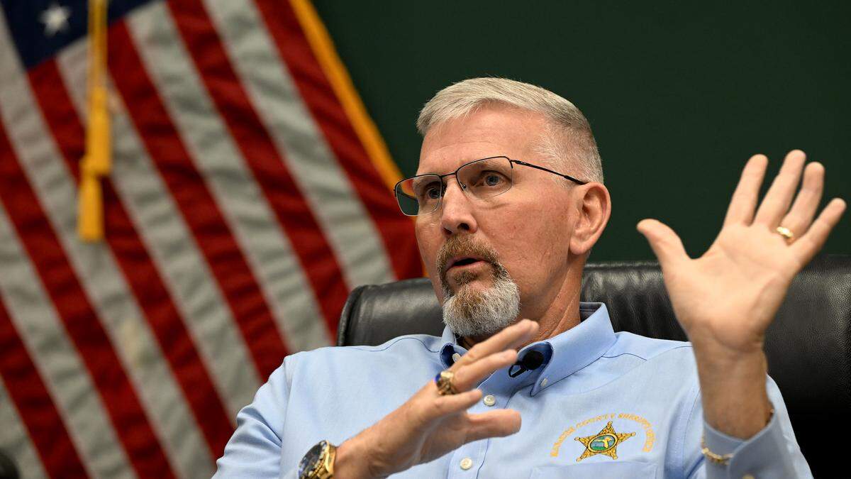 Manatee County Sheriff Rick Wells tells reporters how investigators arrested Susan Avalon at her Citrus County home after the Manatee County Sheriff’s Office said she allegedly shot and killed a man who answered the door at his Bradenton home earlier that day.