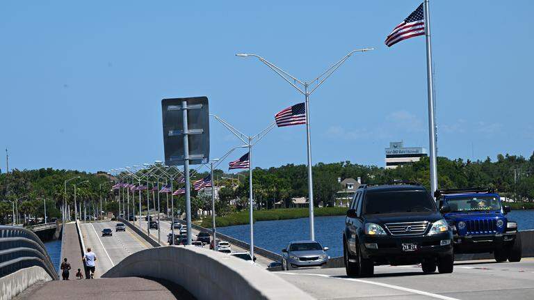 Where did American flags on the Green Bridge come from? Here’s what we know