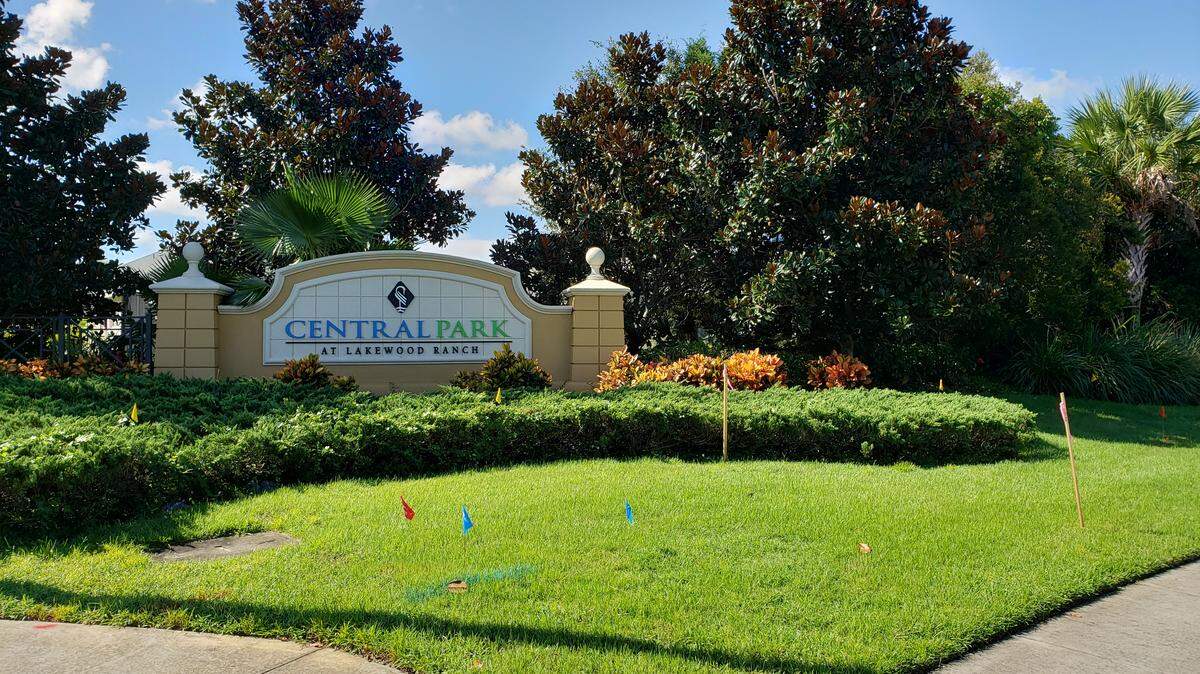 Lakewood Ranch shooting leaves 58-year-old man dead after argument with his wife. Manatee Sheriff’s Office says suspect is 28-year-old woman.