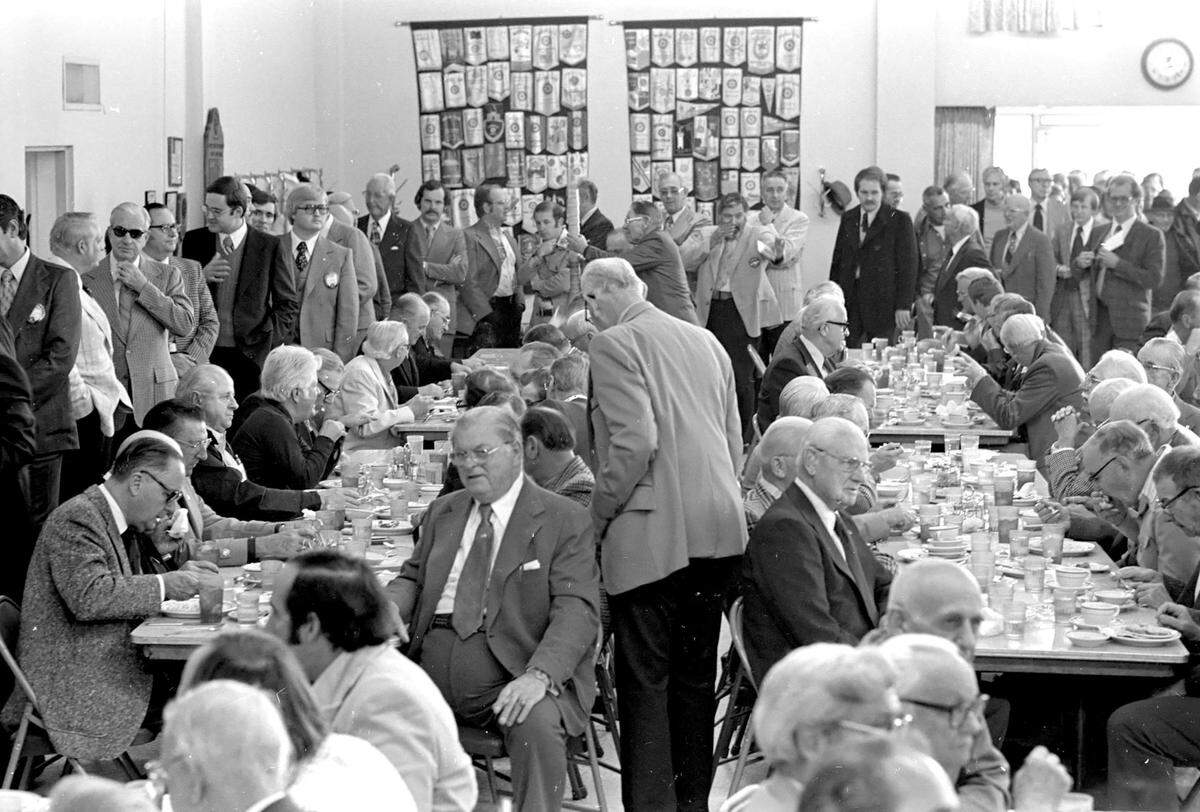 Earl Butz, United States Secretary of Agriculture, speaks at the Kiwanis Club, 1978.
