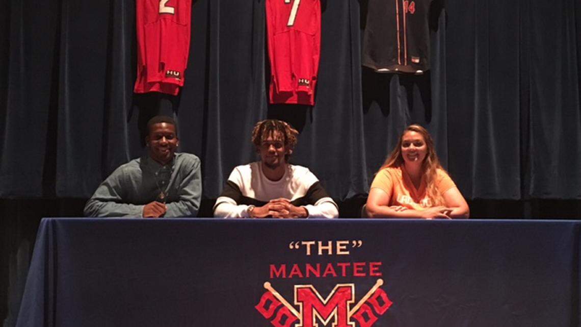 Manatee softball standout Peyton Varela signs with Tennessee to start spring signing period 