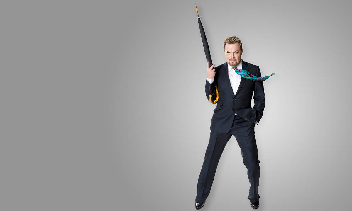 Comedian and aspiring politician Eddie Izzard is heading to Florida for an October 11 show at Van Wezel Performing Arts Hall.