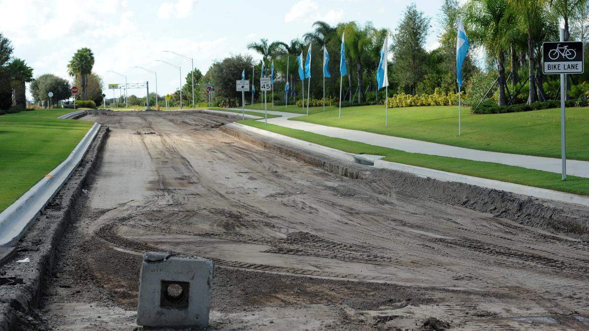 Indigo, a new Neal Community under construction on 44th Avenue East in Lakewood Ranch, is one of several communities under construction in fast-growing East Manatee County.GRANT JEFFERIES/Bradenton Herald