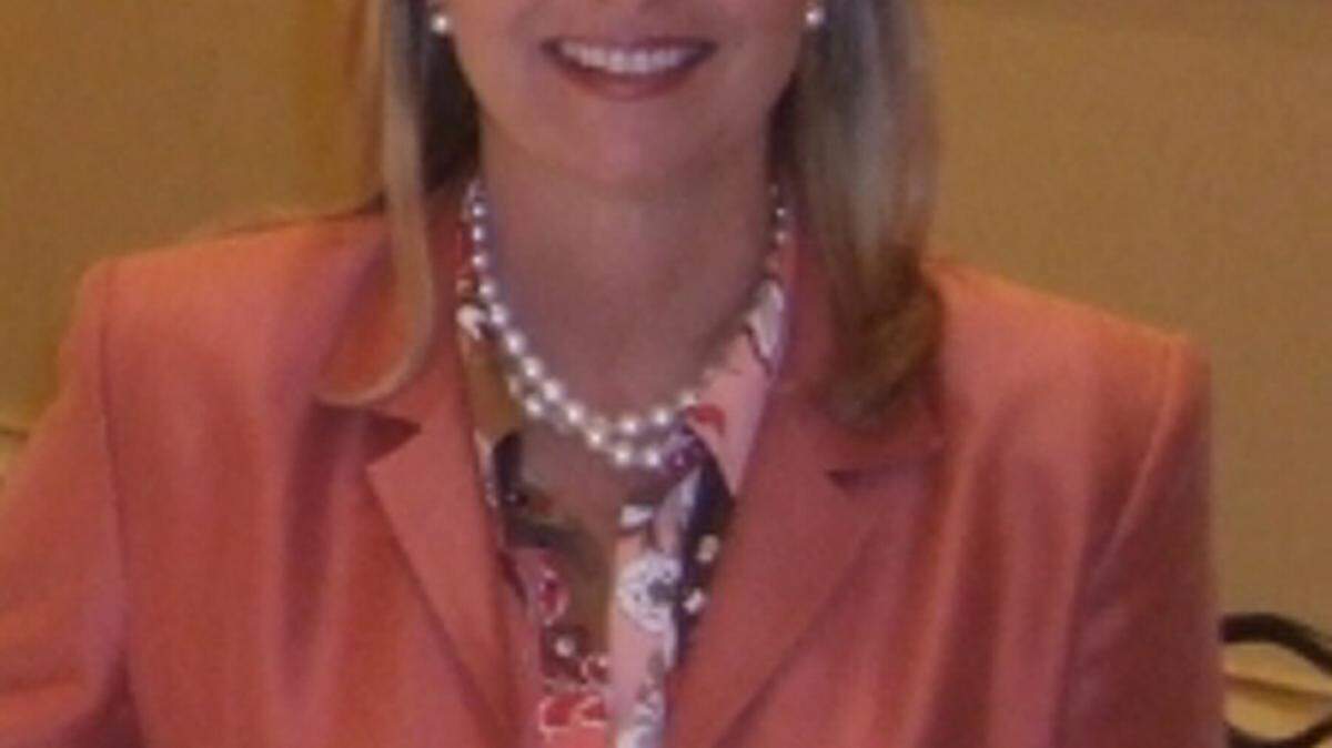Suzanne Willis