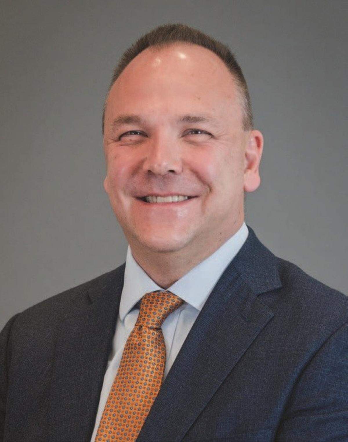 Paul Hoback Jr. was named Sarasota Bradenton International Airport’s new CEO on Tuesday, June 24, 2025. He succeeds Rick Piccolo, who is retiring November 30 after three decades.