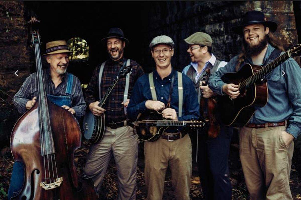 Appalachian Road Show will perform Thursday at Fogartyville Community Media and Arts Center in Sarasota.