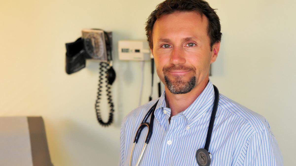 Dr. Eric Folkens