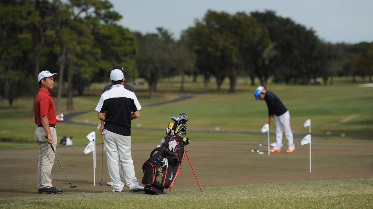 Golfers gather to play golf at Sara Bay Country Club on Thursday. The club is celebrating its 90th anniversary and has scheduled a series of events on Friday to commemorate the occasion. 
 GRANT JEFFERIES/Bradenton Herald