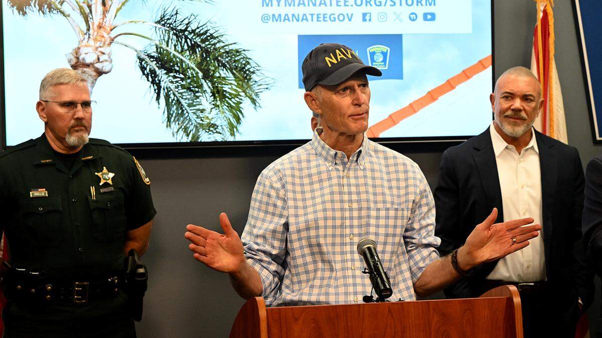 Senator Rick Scott joined local officials at a press conference Tuesday at the Manatee County Emergency Operations Center on the latest statistics from the effects of Hurricane Debby.