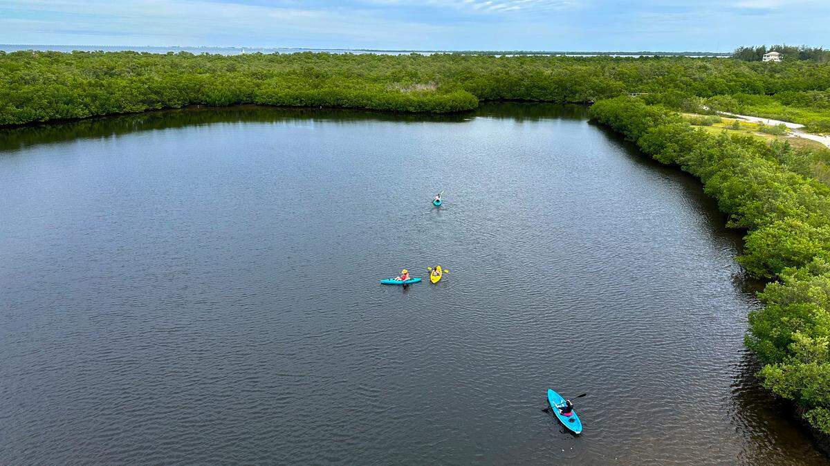 Bradenton is feeling the 60s and 70s, but the National Weather Service in Tampa Bay says warmer days are ahead.