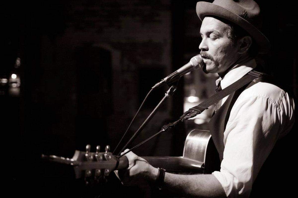 Singer-songwriter and guitarist Dean Johanesen will perform this Saturday at Bradenton Farmers’ Market on Old Main Street.