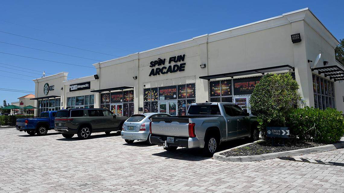 Inside the Manatee casino case that named 1-800-ASK-GARY founder and went nowhere