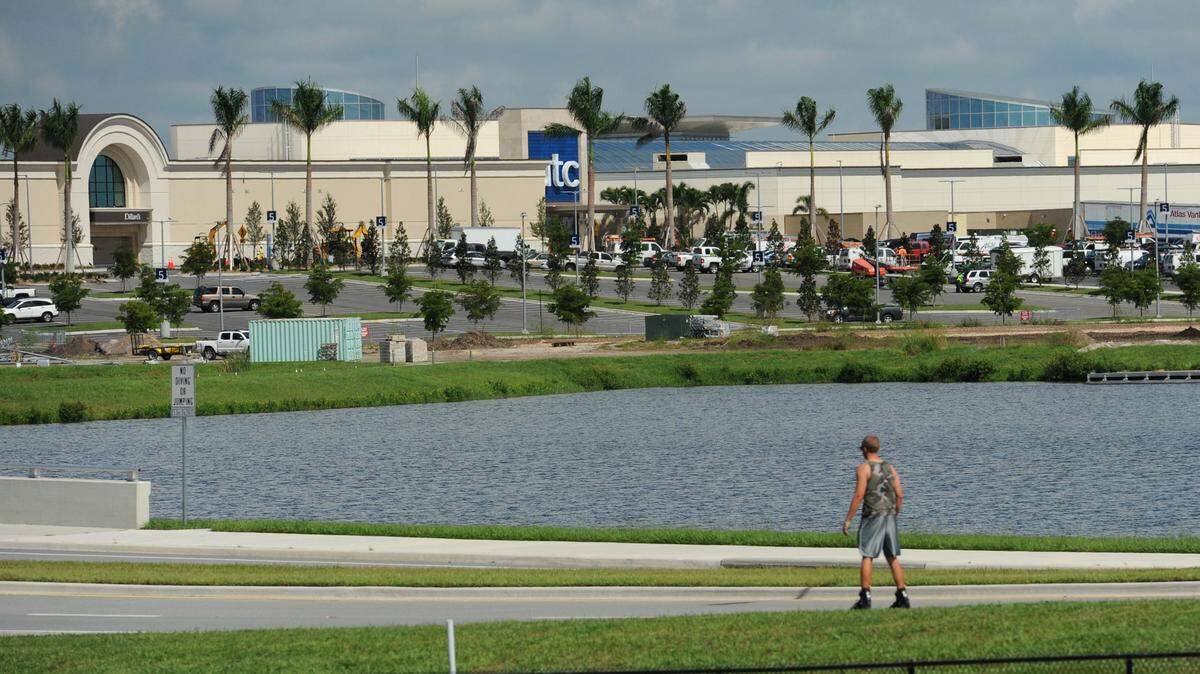 The Mall at UTC.