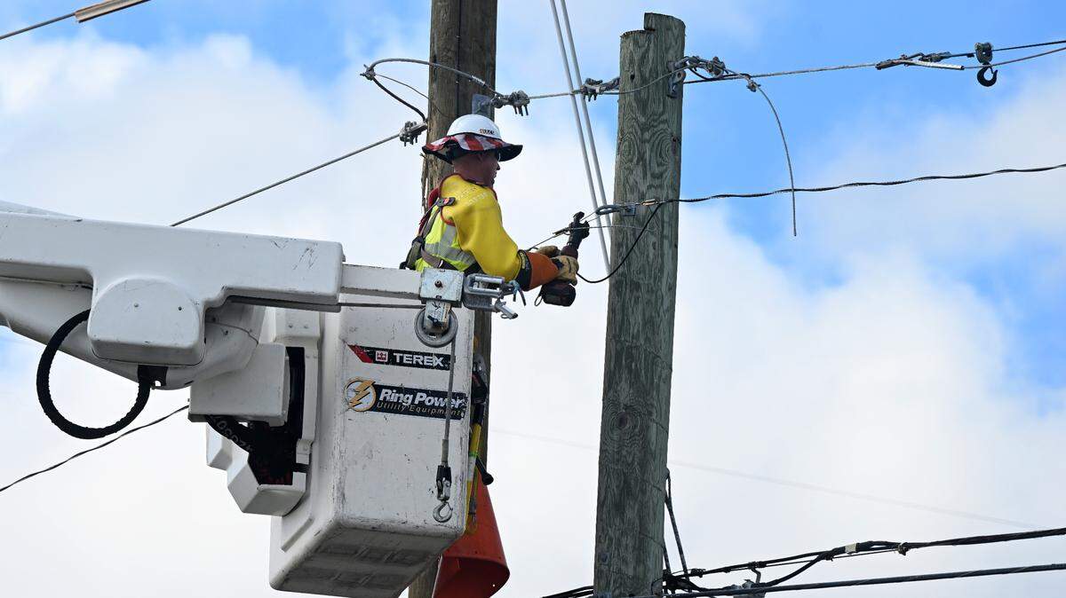 Is your electricity out? How to check Manatee power outage maps during Hurricane Helene