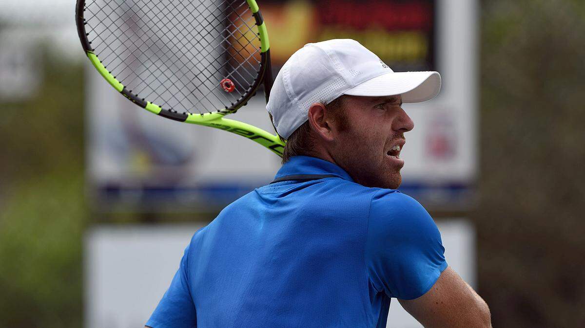 Bjorn Fratangelo reacts after hitting a return to Mischa Zverev during the first set in a semifinals match of the Sarasota Open Saturday. 
 TIFFANY TOMPKINS/Bradenton Herald