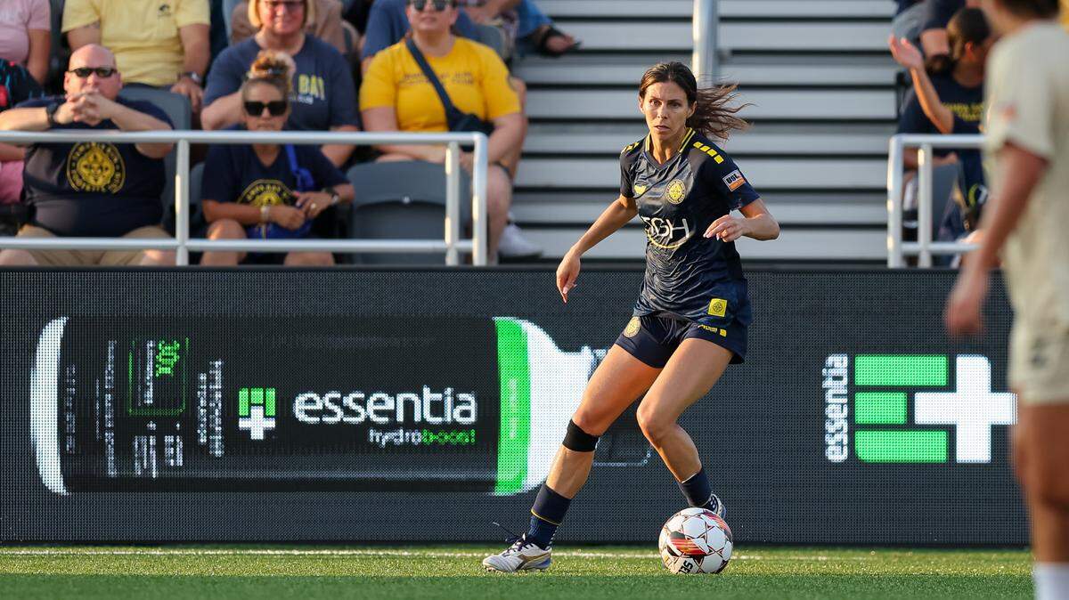 Tampa Bay Sun midfielder Erika Tymrak, a Bradenton native, is retiring after 13 professional soccer seasons.