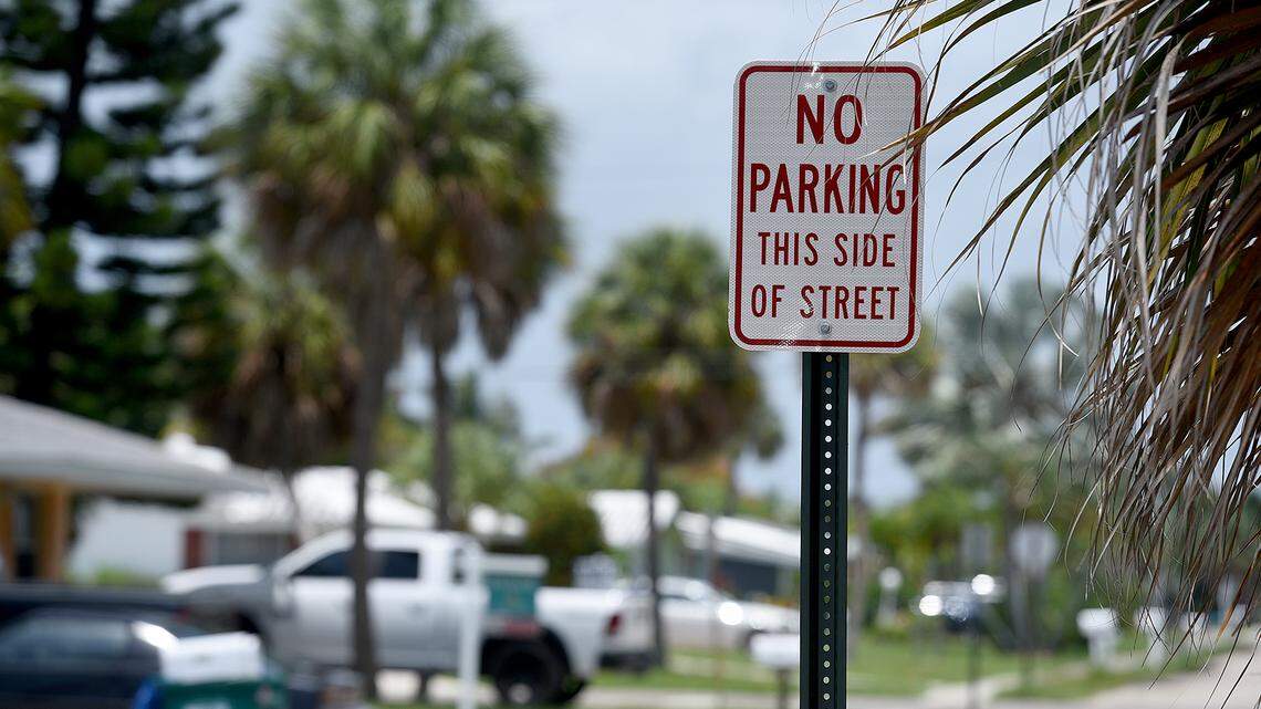 Holmes Beach residents, business owners oppose parking changes | Letter to the editor
