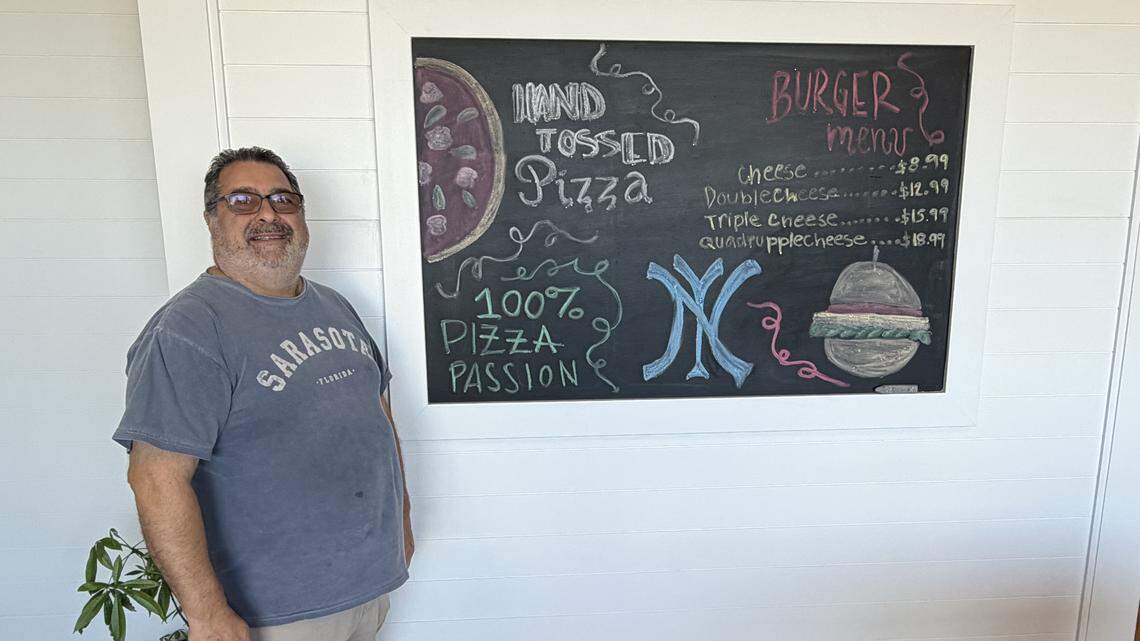 New pizzeria opens in Manatee. It has New York eats and family recipes