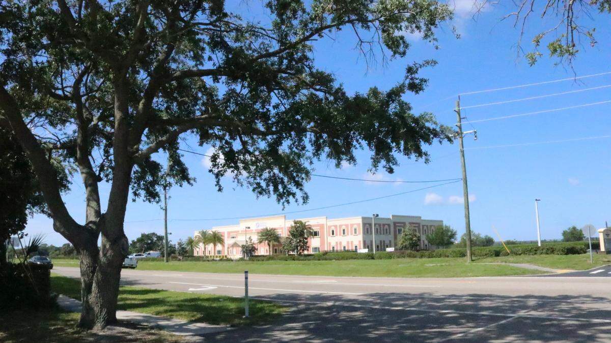The next-door neighbor to a planned 120,000-square-foot self-storage building is Manatee Charter School, 4550 30th St. E., shown in a photo taken April 15, 2022.