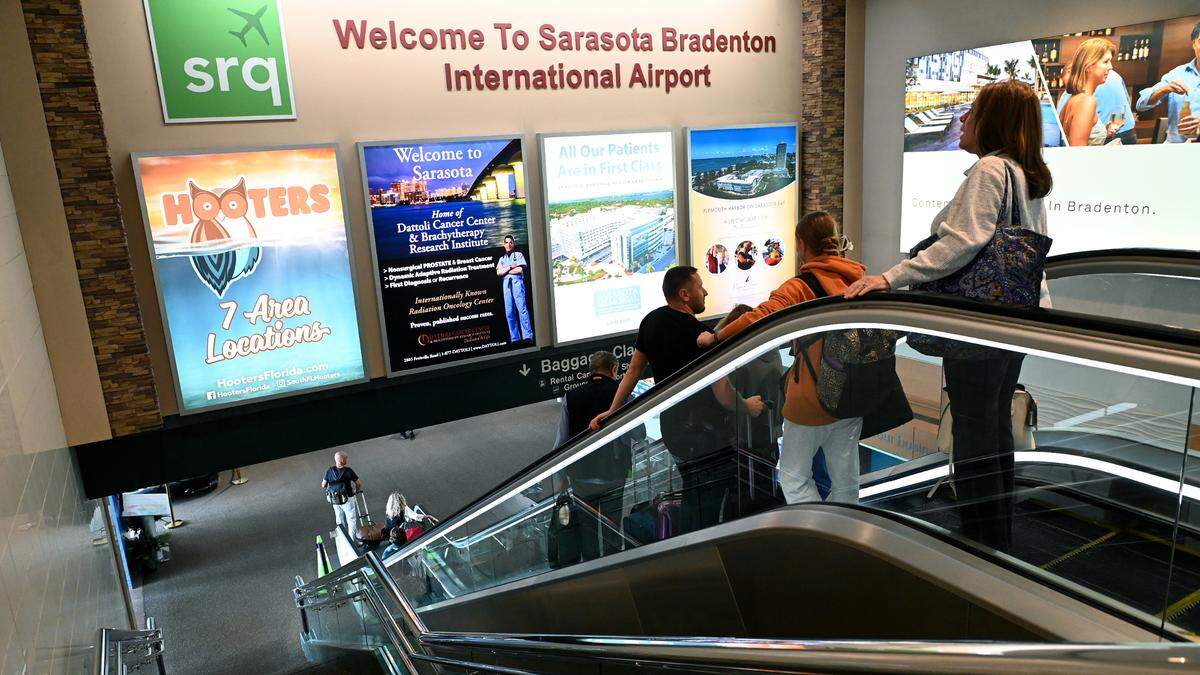 Travelers fill the Sarasota Bradenton International Airport on November 17, 2022 as the week of Thanksgiving approaches.