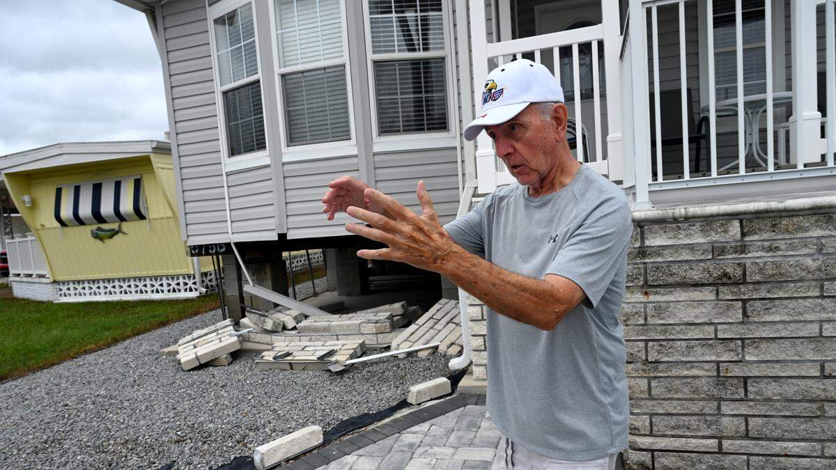 Pete Thornton, 81, readies to evacuate for the second time within the span of a month as Hurricane Milton approaches Manatee County on Oct. 7, 2024. Thornton’s Trailer Estates home’s foundation was damaged in Hurricane Helene when a shipping container floated across the street and knocked his home’s foundation.