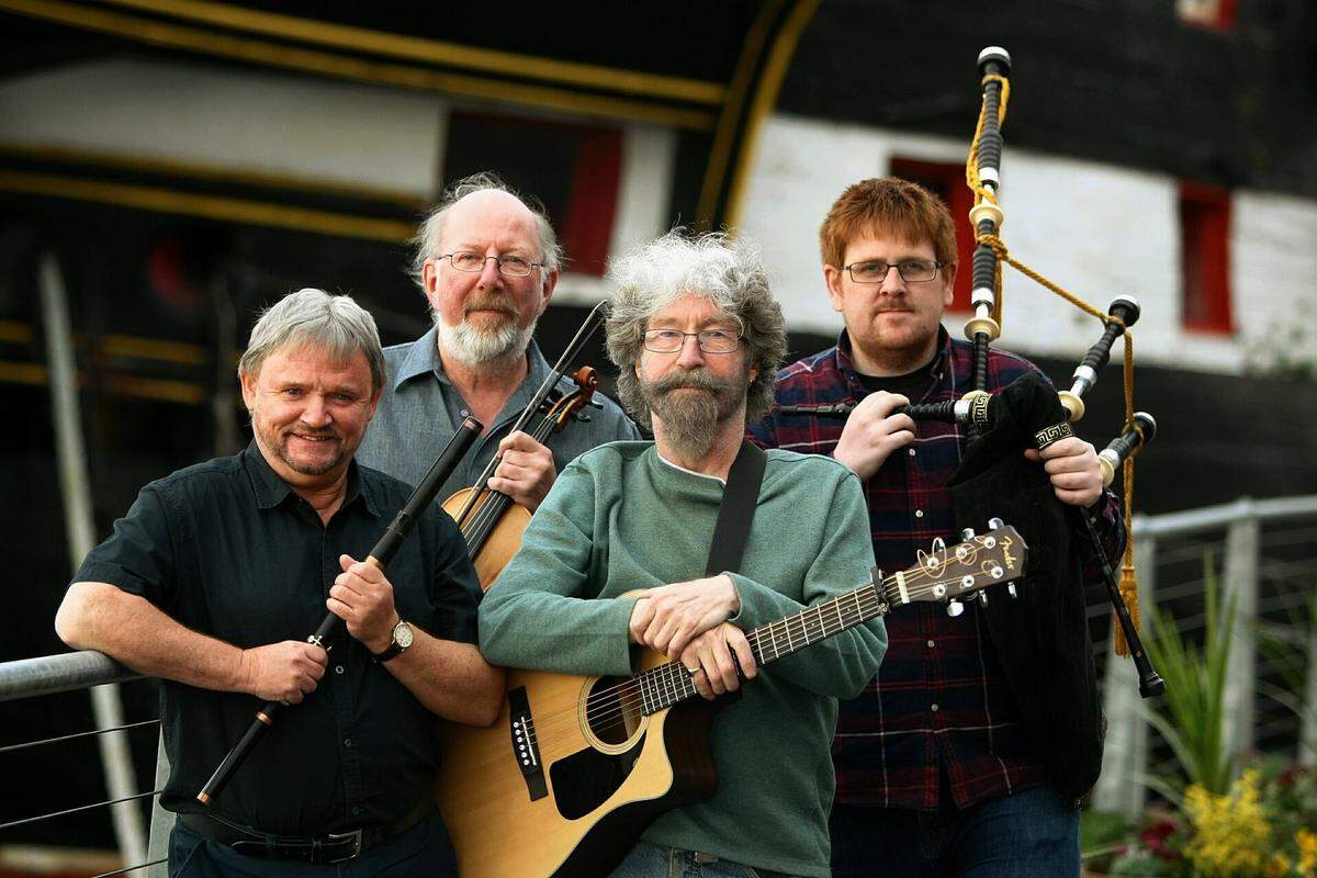 Traditional Scottish performers The Tannahill Weavers will perform Friday at Fogartyville Community Media and Arts Center in Sarasota.