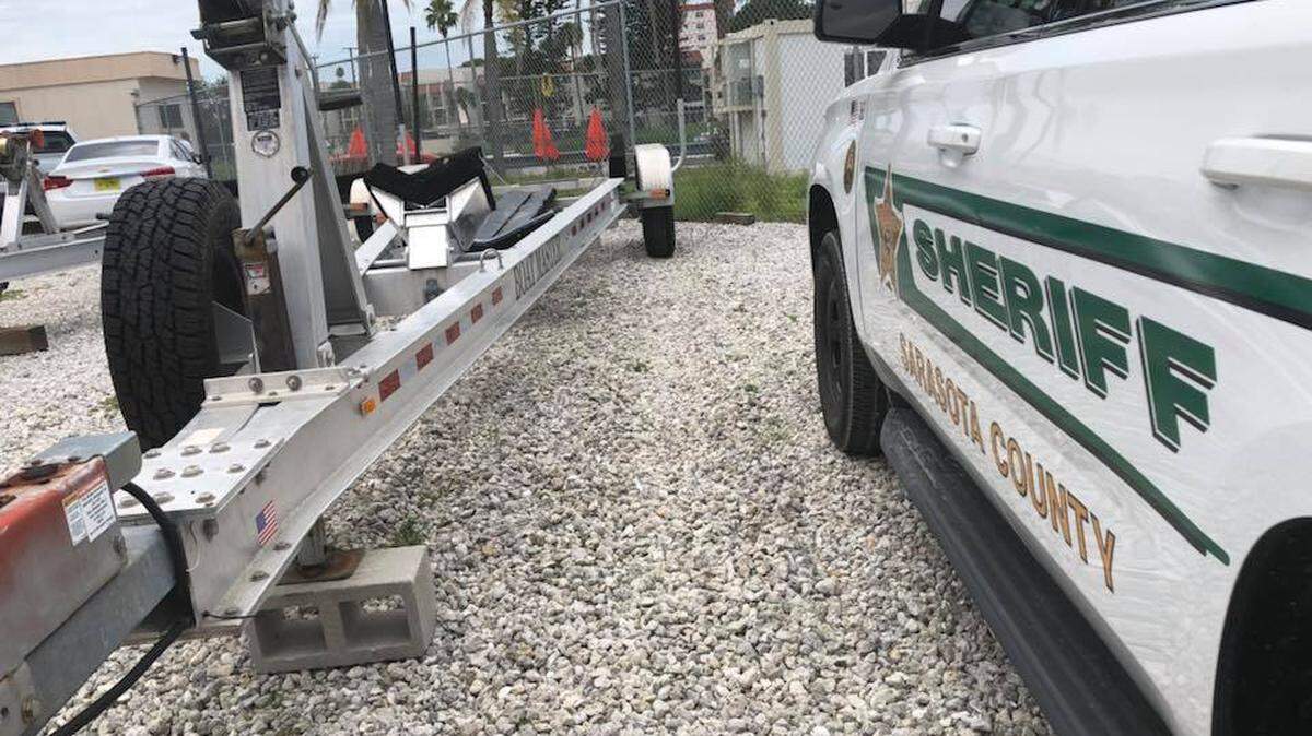 The Sarasota County Sheriff’s Office is investigating the death of a 61-year-old Venice diver after he was reported missing Thursday.